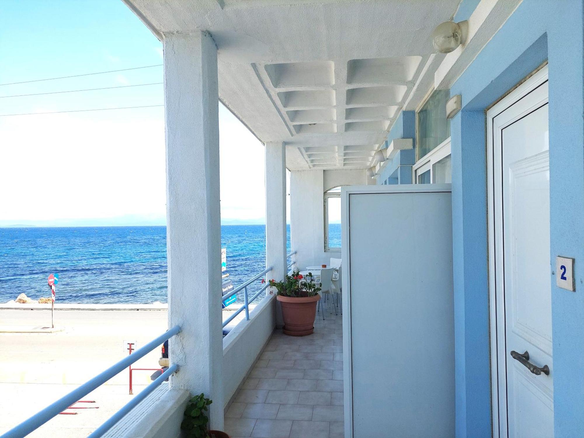 Seafront Studios And Apartments キオス エクステリア 写真