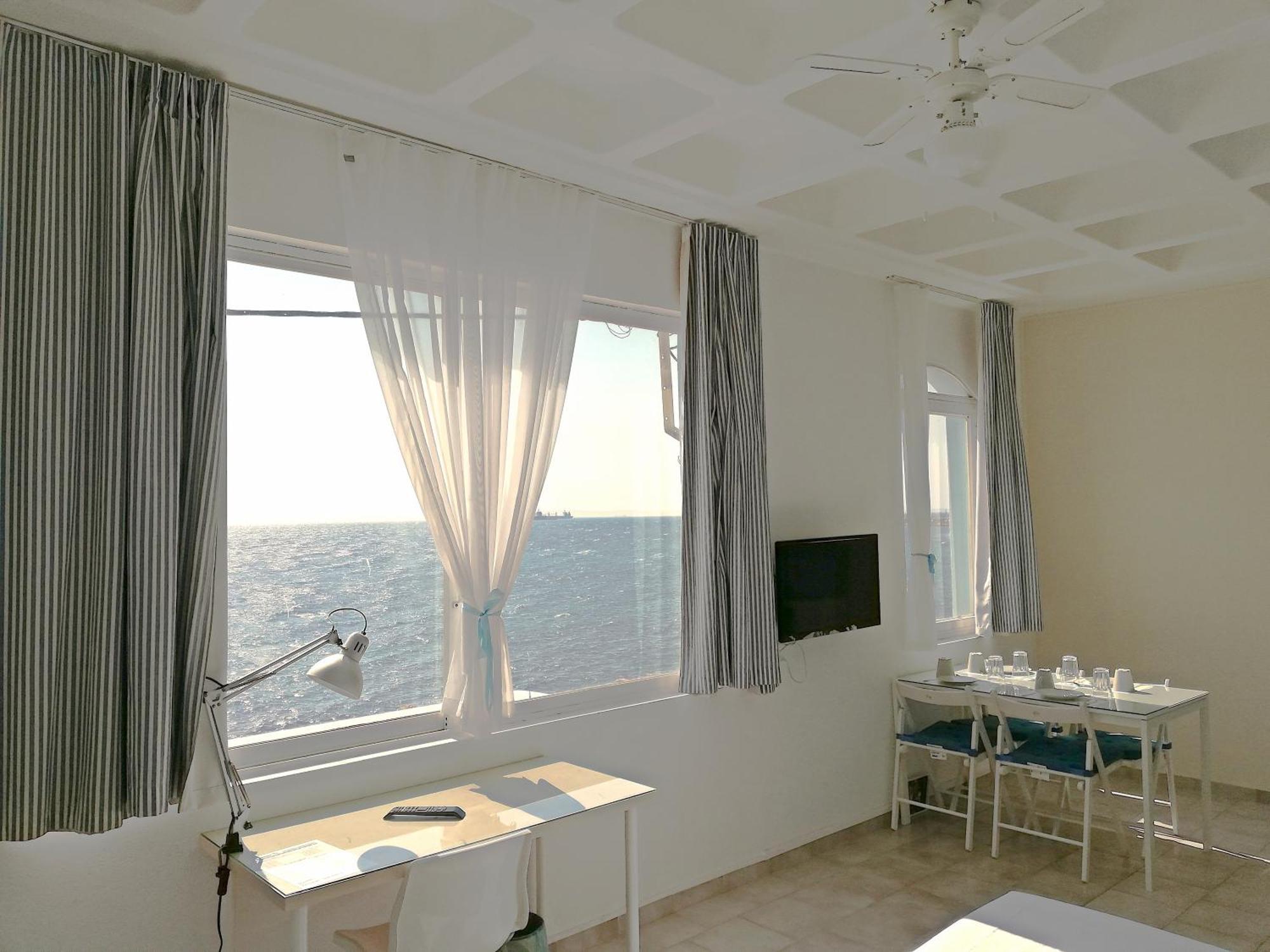 Seafront Studios And Apartments キオス エクステリア 写真